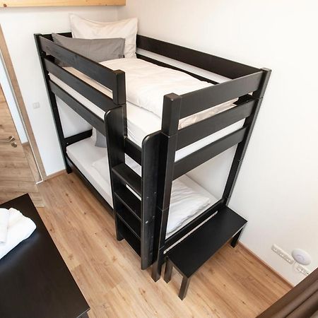 Ferienwohnungen "Zur Wally", Apartment Sauba Garmisch-Partenkirchen Bagian luar foto